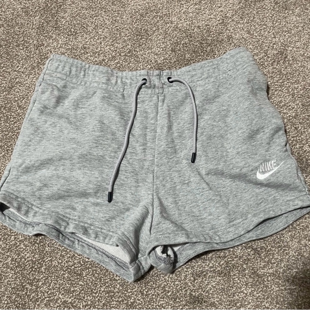 Nike Women's Fleece Gray Shorts (Sweatshorts)